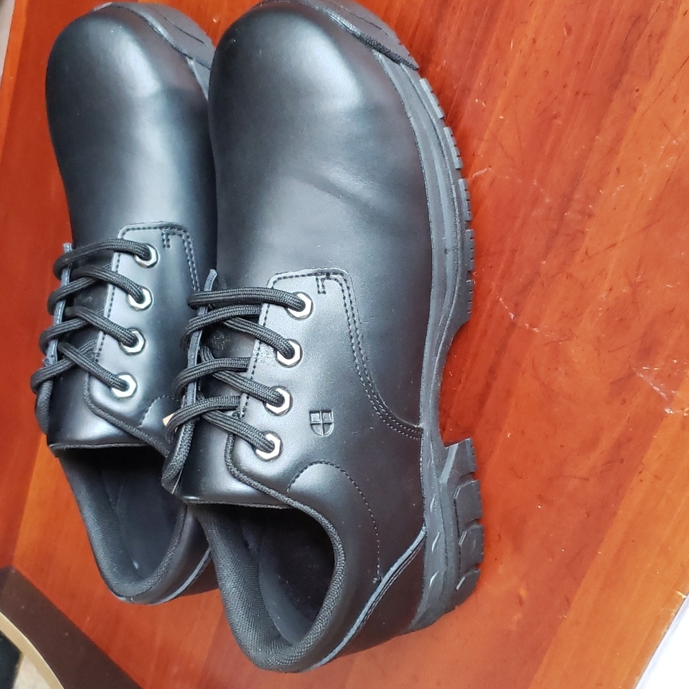 Shoes for crews
